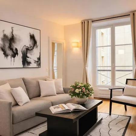 Apartman Stunning Jardin Du Luxembourg With Lift