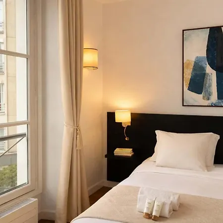 Stunning Jardin Du Luxembourg With Lift Apartmán