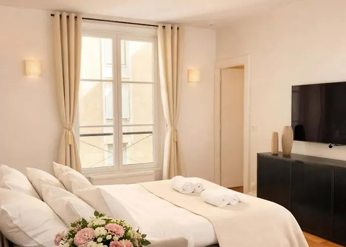 Stunning Jardin Du Luxembourg With Lift Apartman